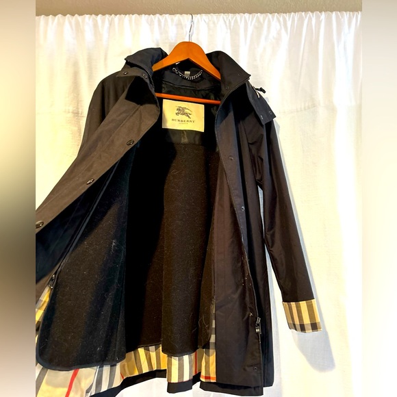 Burberry Jackets & Blazers - Burberry Women’s Trench Duster Coat